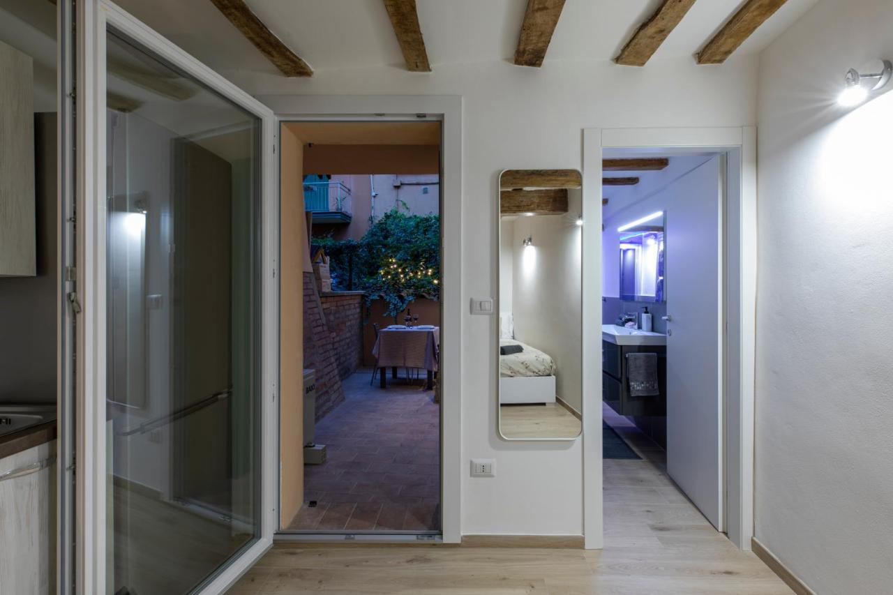 Luxury Suite In The Center I Private Patio & Kitchen Bolonia Exterior foto